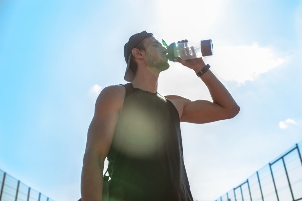 Pourquoi les sportifs s’intéressent-ils de plus en plus au générateur d’eau hydrogène ? Image